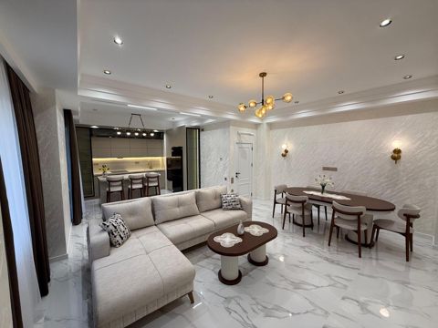 İcarəyə verilir 4 otaqlı yeni tikili 140 m² — Bakı