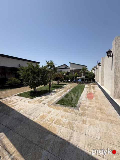 Satılır 5 otaqlı həyət evi/bağ evi 200 m²