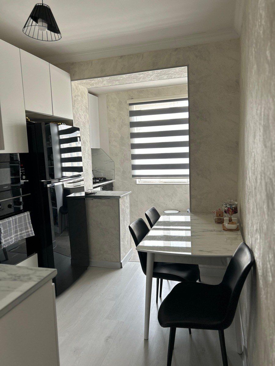 Satılır 4 otaqlı köhnə tikili 90 m² — Mənzil, Bakı (6)
