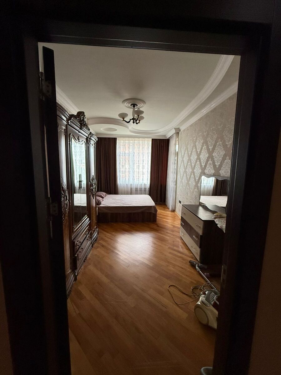 İcarəyə verilir 3 otaqlı yeni tikili 130 m² — Mənzil, Bakı (10)