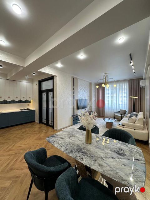Satılır 3 otaqlı yeni tikili 90 m²