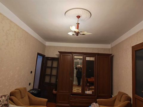 Satılır 2 otaqlı köhnə tikili 45 m² — Bakı