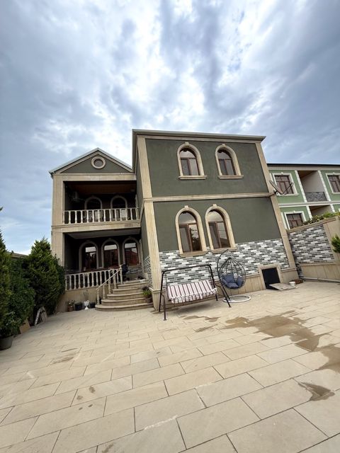 Satılır 7 otaqlı həyət evi/bağ evi 270 m² — Bakı