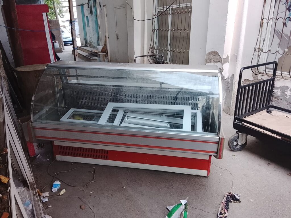 Şüşəli vitrin tipli soyuducu avadanlıq. Market, ərzaq mağazası, ət-süd — Biznes və avadanlıq, Digah
