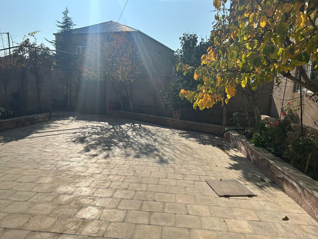 Satılır 4 otaqlı həyət evi/bağ evi 180 m² — Ev, villa, Bakı (2)