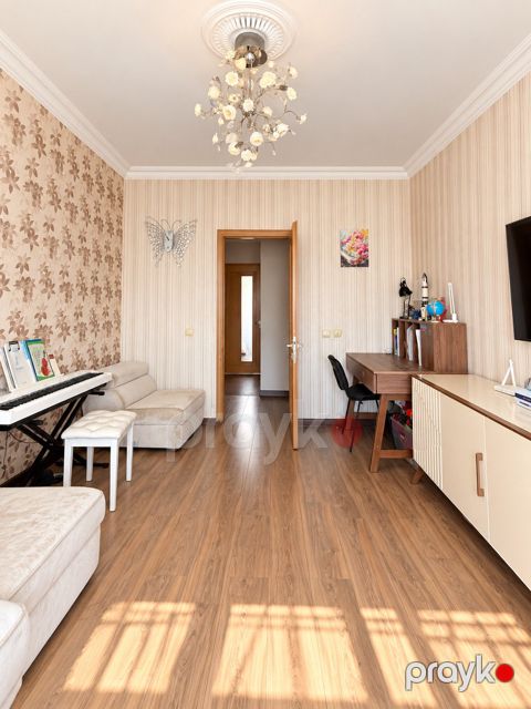 Satılır 3 otaqlı köhnə tikili 72 m² — Bakı