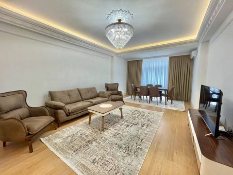 Satılır 2 otaqlı yeni tikili 111 m² — Bakı