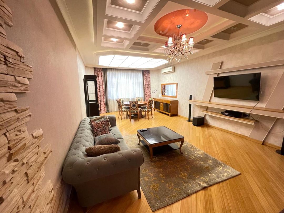 Satılır 4 otaqlı yeni tikili 185 m² — Mənzil, Bakı (7)