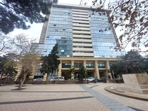 Bakı, 3 otaqlı, Köhnə tikili, 110 kv. m — Bakı