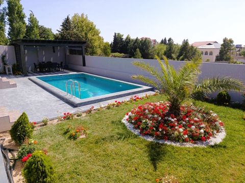 Satılır 4 otaqlı həyət evi/bağ evi 120 m² — Bakı