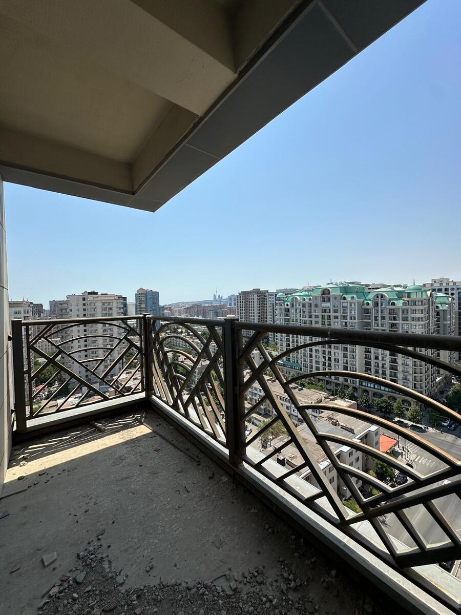 Satılır 4 otaqlı yeni tikili 191 m² — Mənzil, Bakı (12)