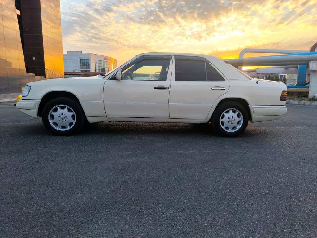 Mercedes-Benz E 250: 2.5 l 1994 il Sedan — Avto, Bakı (10)