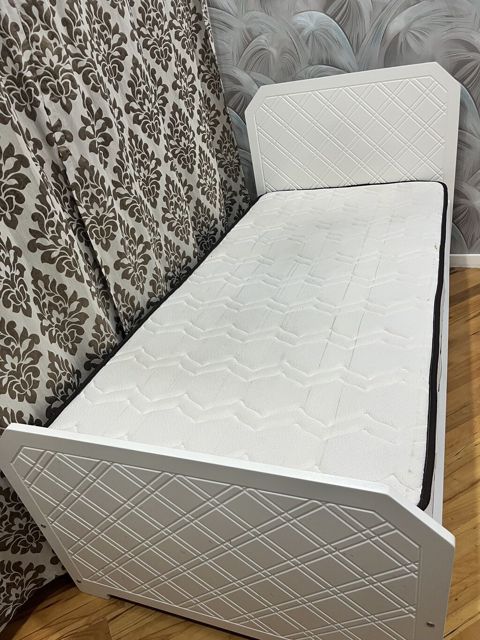 Tək nəfərlik bazalı çarpayı Ölçüsü:2.05m. x 95sm .Matras qiymətə — Bakı