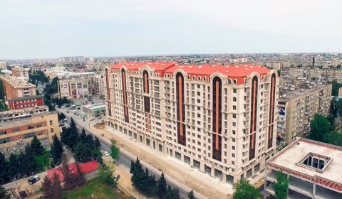 Satılır 3 otaqlı yeni tikili 80 m² — Bakı