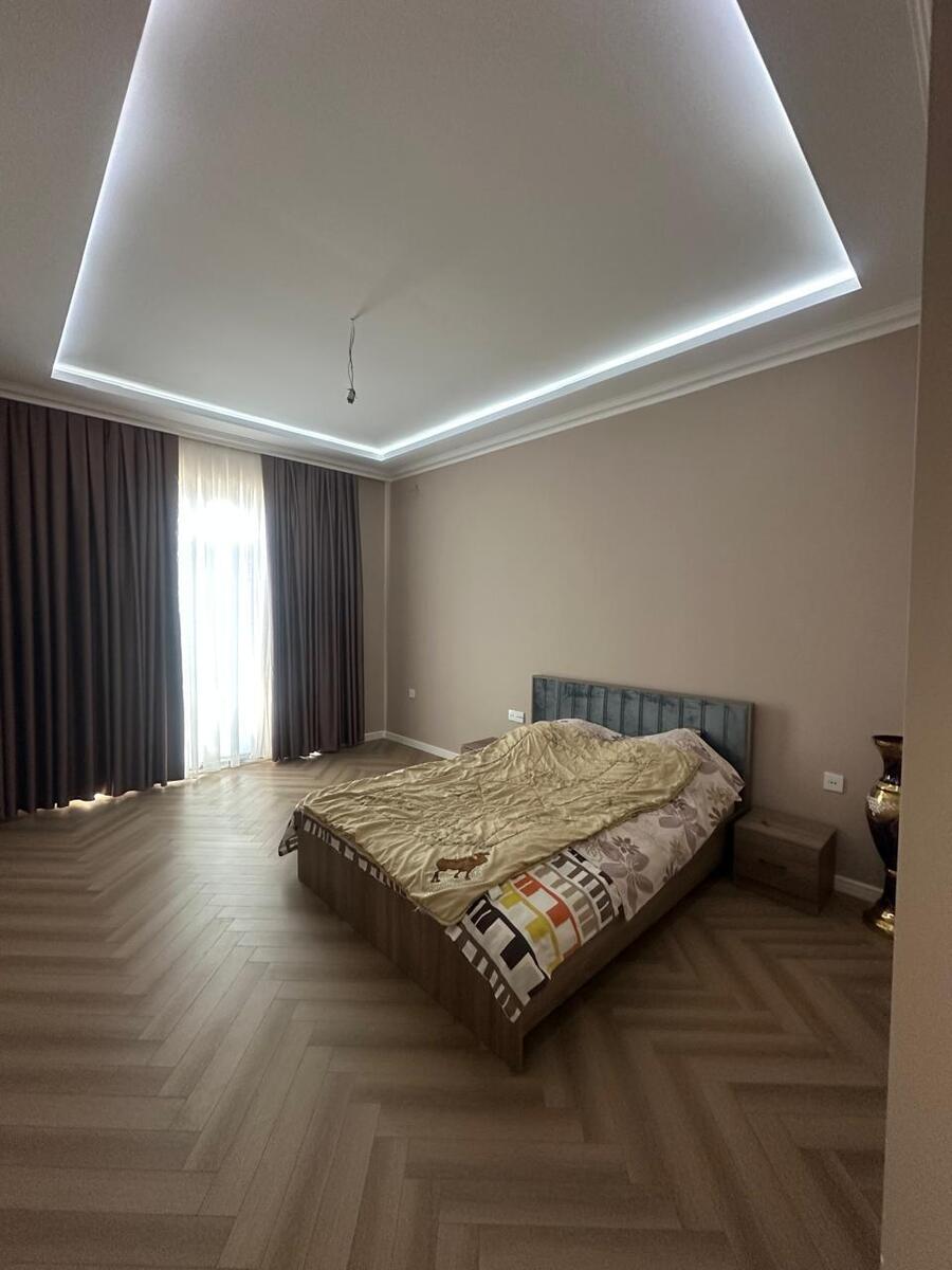 Satılır 7 otaqlı həyət evi/bağ evi 400 m² — Ev, villa, Bakı (10)