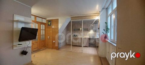 Satılır 2 otaqlı köhnə tikili 76 m²