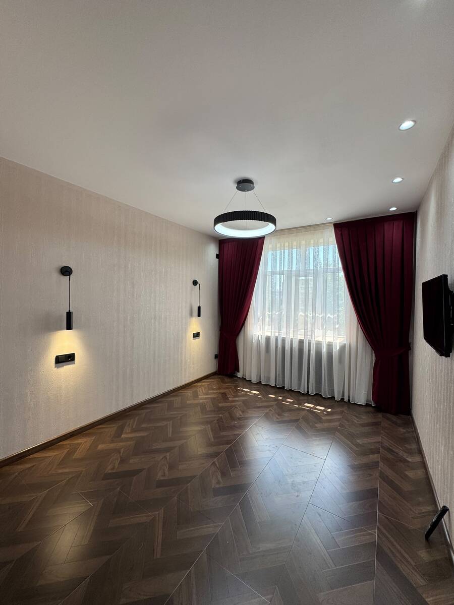 Satılır 2 otaqlı köhnə tikili 65 m² — Mənzil, Bakı