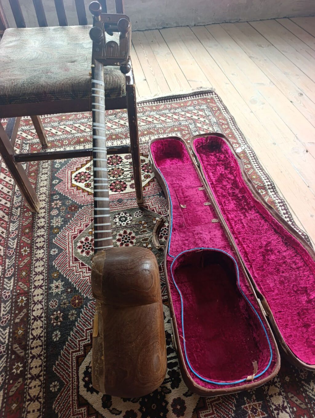 Qədimi Tar təxminən 1930 -1950 ci illər arası istehsal olunub bu günə — Musiqiə alətləri, Salyan (6)