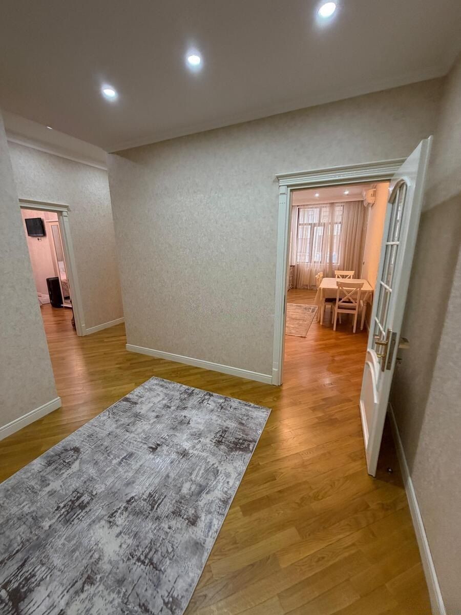 Satılır 3 otaqlı yeni tikili 140 m² — Mənzil, Bakı (4)