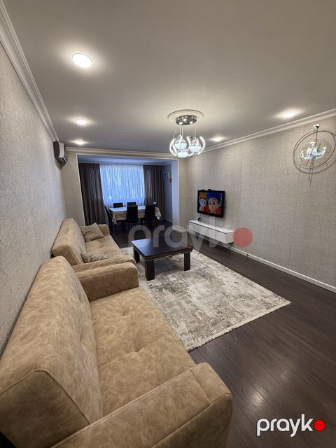 Satılır 3 otaqlı köhnə tikili 75 m²