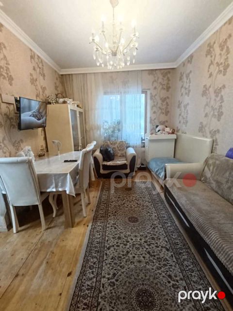 Satılır 3 otaqlı köhnə tikili 85 m²