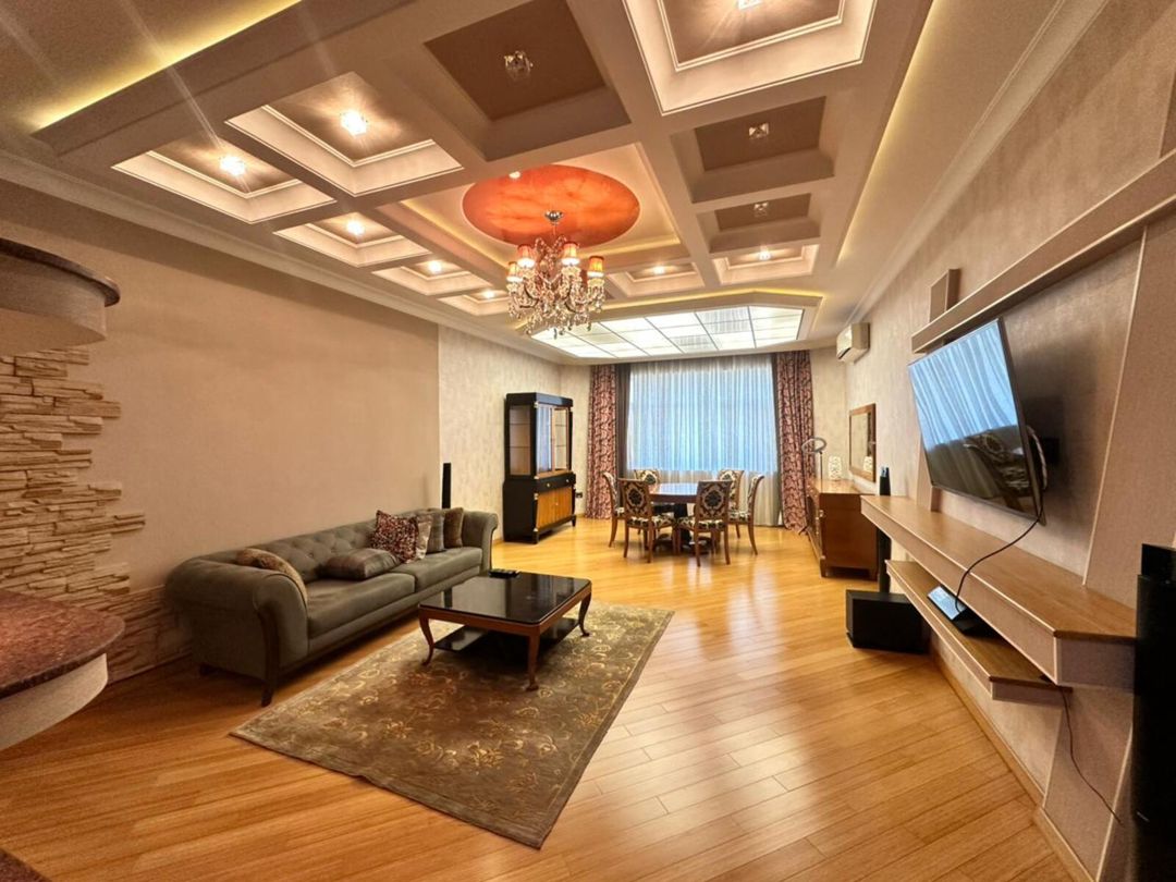 Satılır 4 otaqlı yeni tikili 185 m² — Mənzil, Bakı (2)
