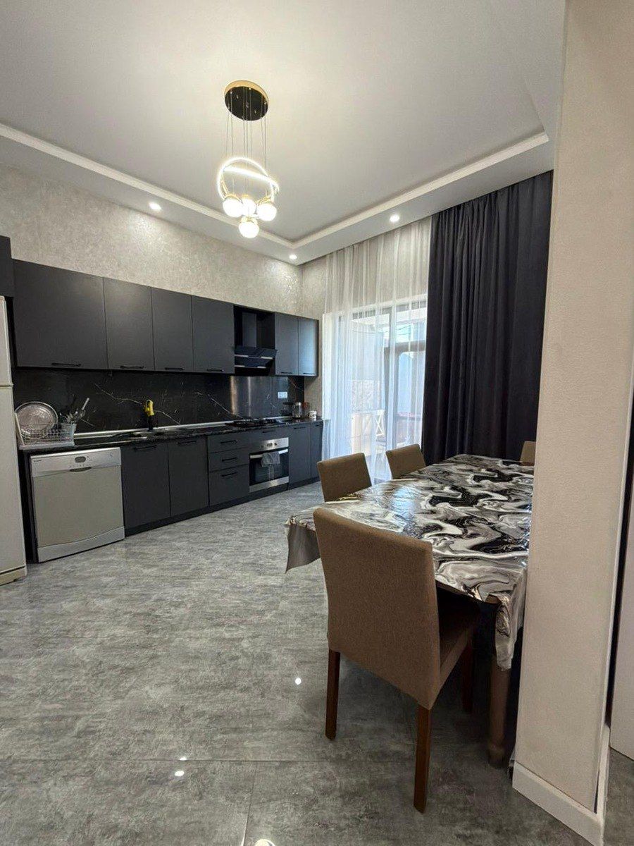 İcarəyə verilir 4 otaqlı həyət evi/bağ evi 200 m² — Ev, villa, Bakı (8)