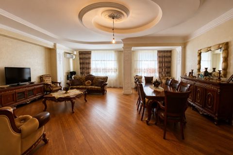 Satılır 5 otaqlı yeni tikili 210 m² — Bakı