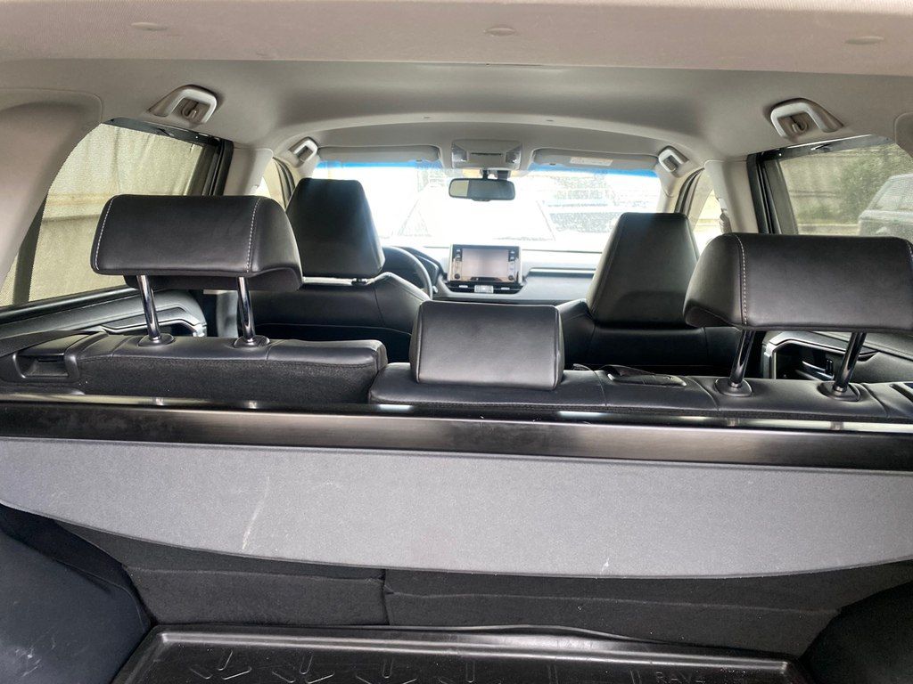 Toyota RAV4, 2.5 L, 18.1 kWh, 2019 il, 130 000 km — Avtomobillər, Bakı (6)