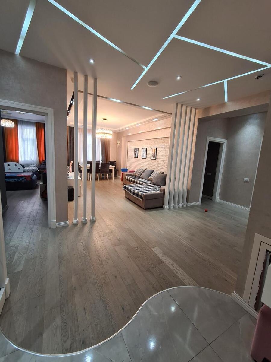 Satılır 3 otaqlı yeni tikili 120 m² — Mənzil, Bakı (6)