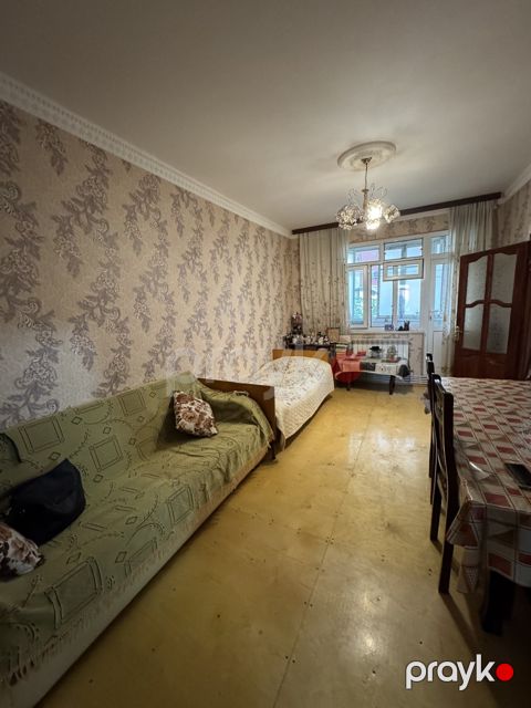 Satılır 2 otaqlı köhnə tikili 55 m²