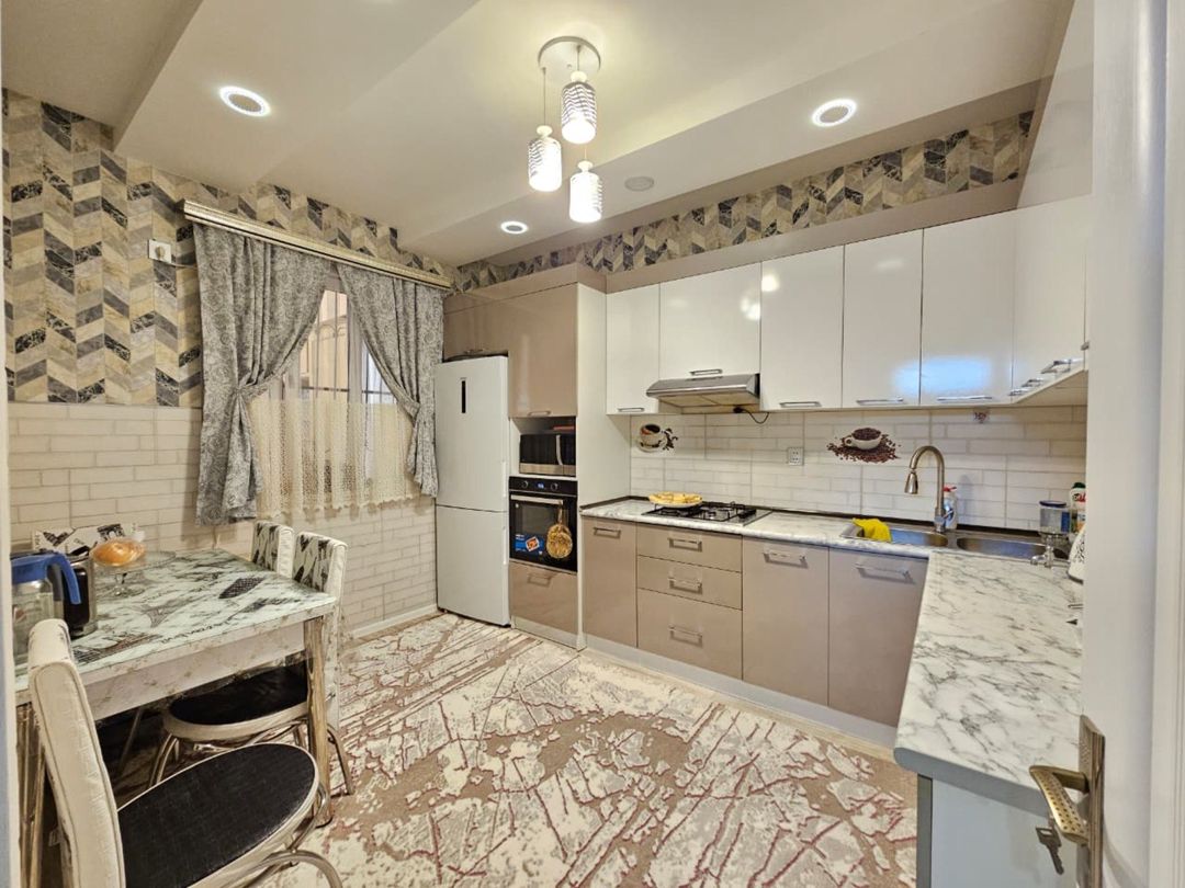 Satılır 4 otaqlı həyət evi/bağ evi 130 m² — Ev, villa, Bakı (6)