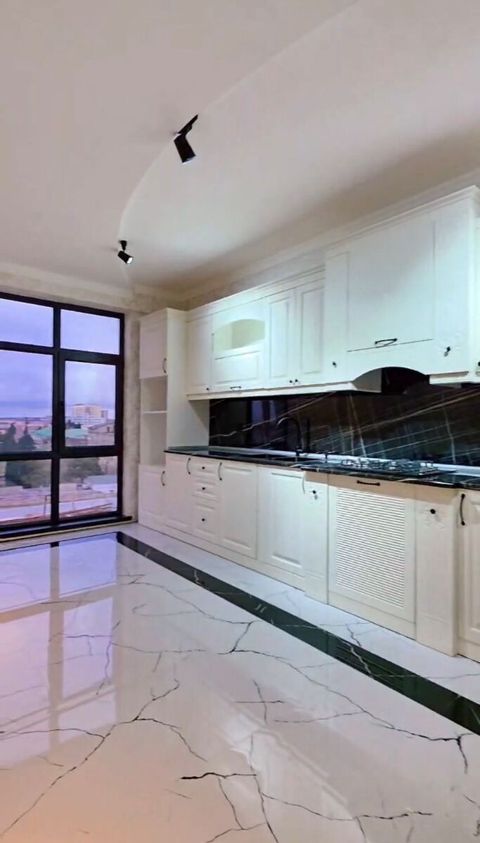 Satılır 3 otaqlı yeni tikili 85 m² — Bakı