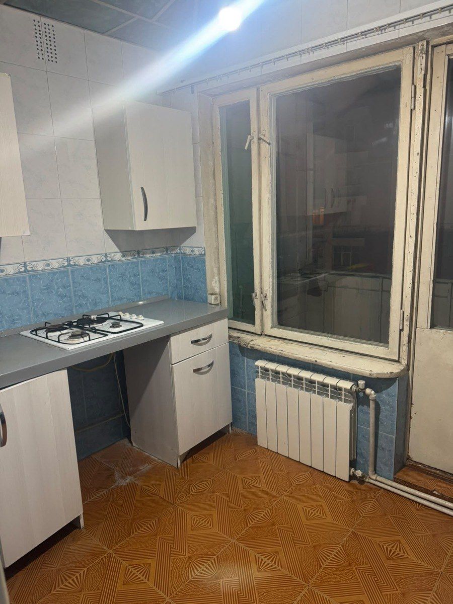 İcarəyə verilir 2 otaqlı köhnə tikili 65 m² — Mənzil, Bakı (8)