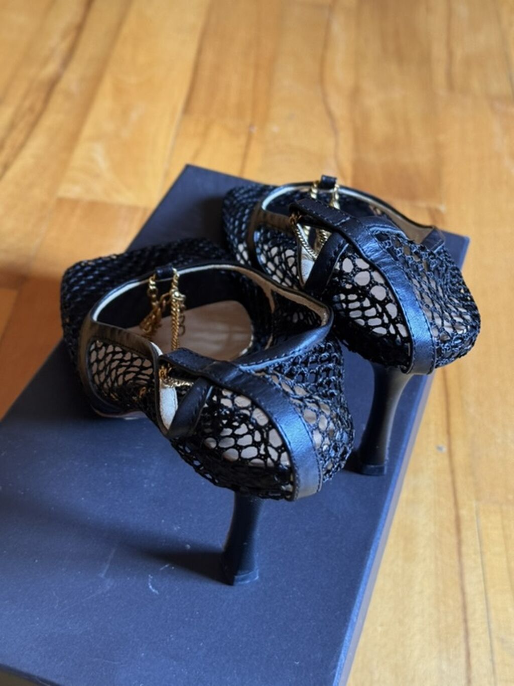 Bottega Veneta qadın baletləri – Mesh/tor dizaynlı, kvadrat burunlu — Şəxsi əşyalar, Saray (5)
