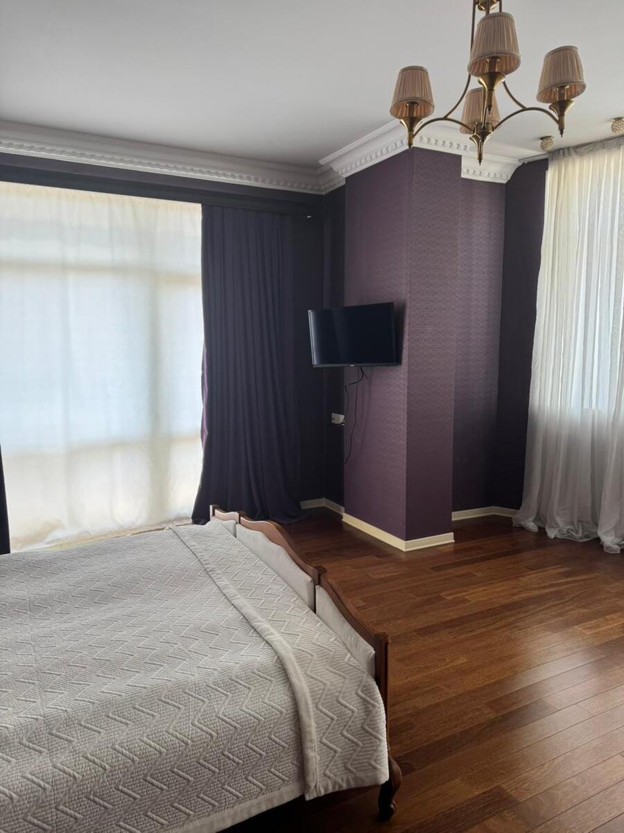 Satılır 6 otaqlı yeni tikili 350 m² — Mənzil, Bakı (5)