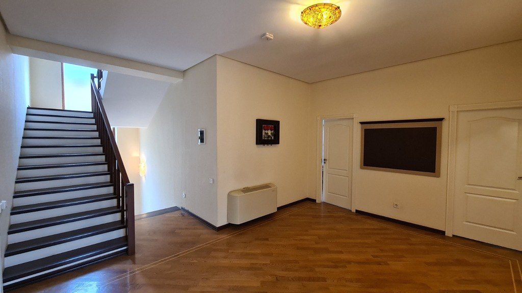 Satılır 5 otaqlı həyət evi/bağ evi 330 m² — Ev, villa, Bakı (8)