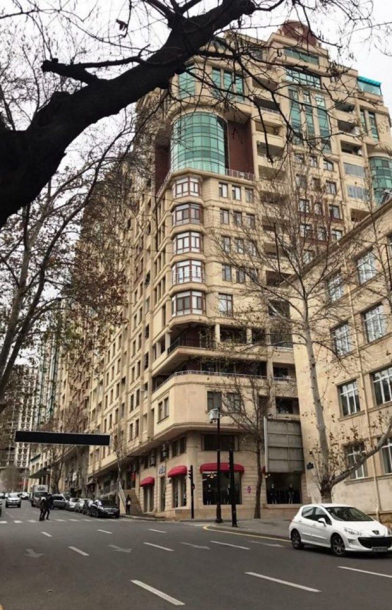 4-otaqlı yeni tikili, 28 May m., 300 m² — Mənzil, Bakı (2)