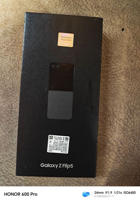 Samsung Galaxy Z Flip 5, 256 GB, rəng - Qara — Xırdalan