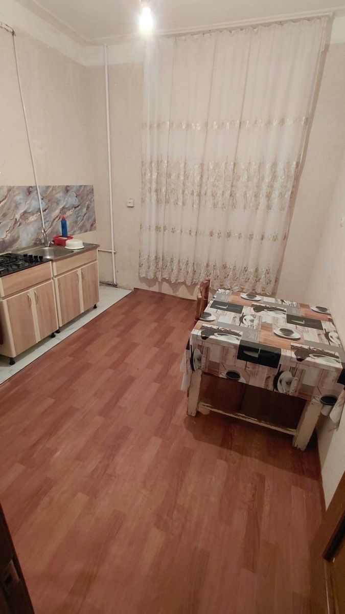 İcarəyə verilir 2 otaqlı köhnə tikili 70 m² — Mənzil, Bakı (2)