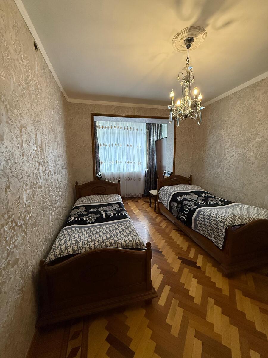 Satılır 5 otaqlı köhnə tikili 130 m² — Mənzil, Bakı (6)