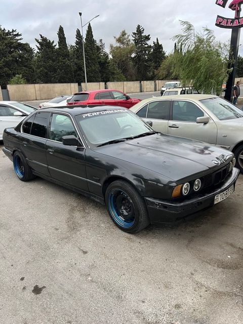BMW 525, 2.5 L, 1990 il, 259 900 km — Bakı