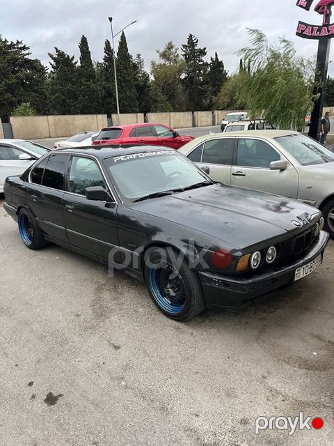 BMW 525, 2.5 L, 1990 il, 259 900 km — Bakı