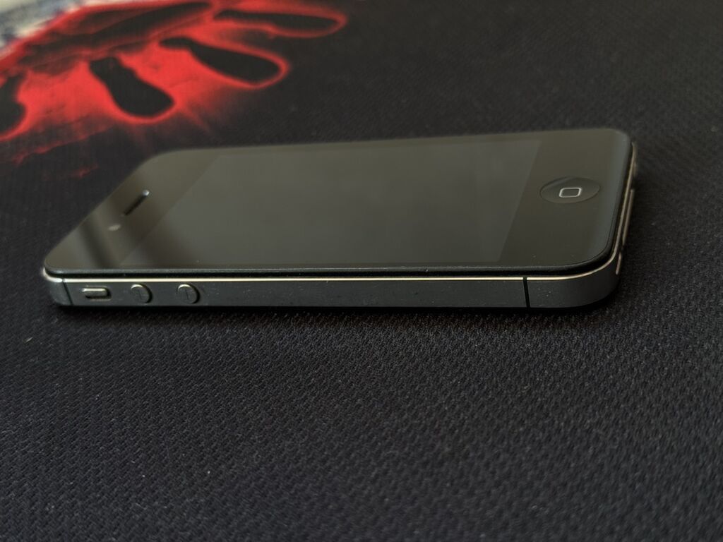 IPhone 4, 16 GB, Qara — Apple iPhone, Mehdiabad (9)