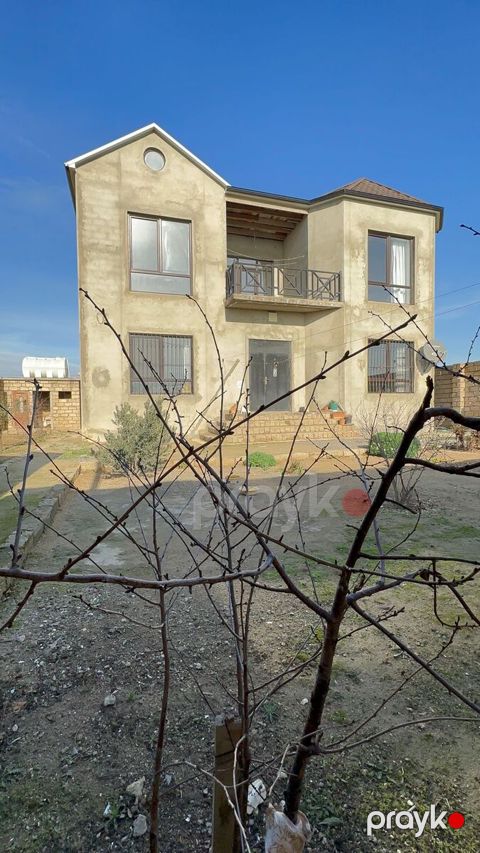 Satılır 5 otaqlı həyət evi/bağ evi 220 m²