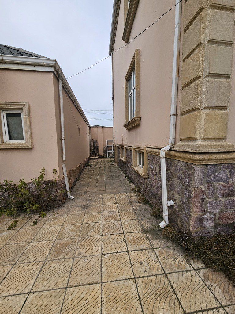 Satılır 6 otaqlı həyət evi/bağ evi 400 m² — Ev, villa, Bakı (10)