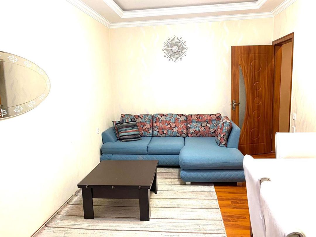 Satılır 2 otaqlı köhnə tikili 65 m² — Mənzil, Bakı (2)