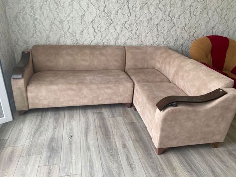 Künc divan yaxşı vezyetdedi tecılı satılır 300 manata Reala musderiye — Qobu