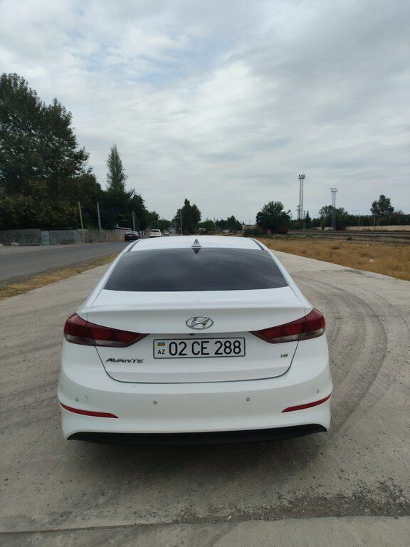 Hyundai Avante, 1.6 L, 2018 il, 202 495 km — Avtomobillər, Bakı (3)