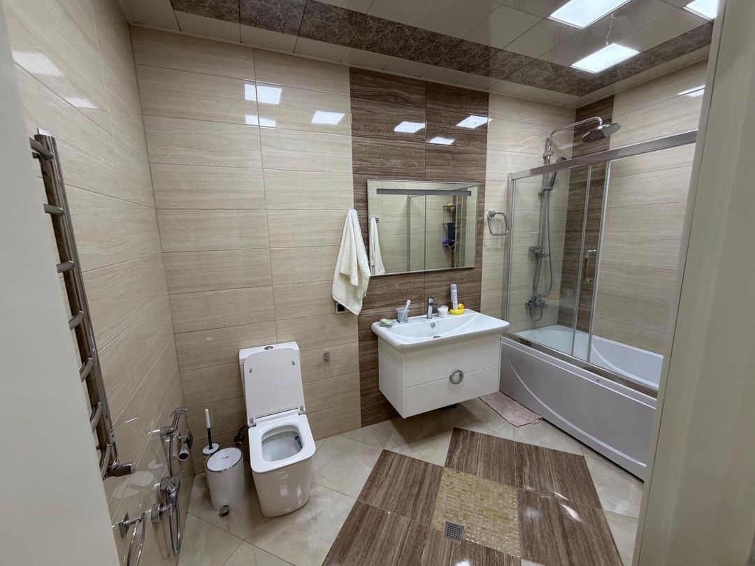Satılır 3 otaqlı yeni tikili 140 m² — Mənzil, Bakı (10)